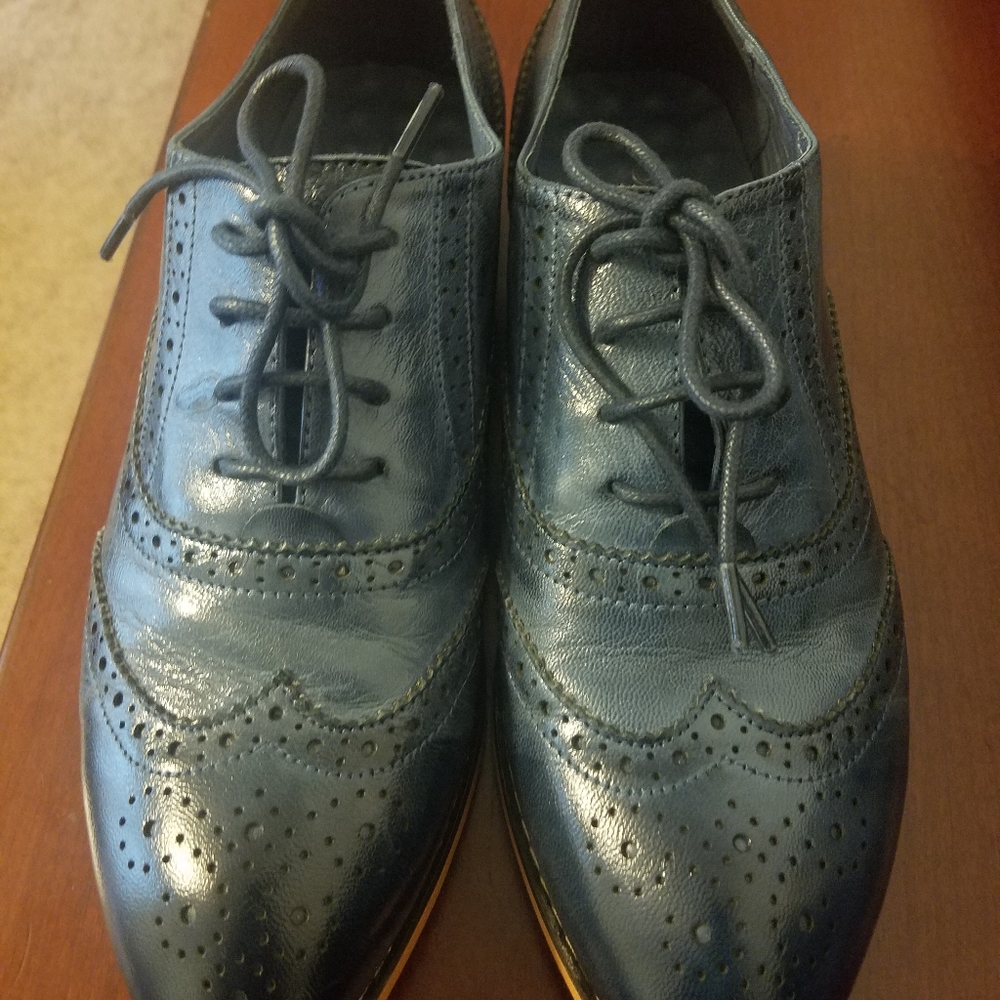 Ladies leather oxfords